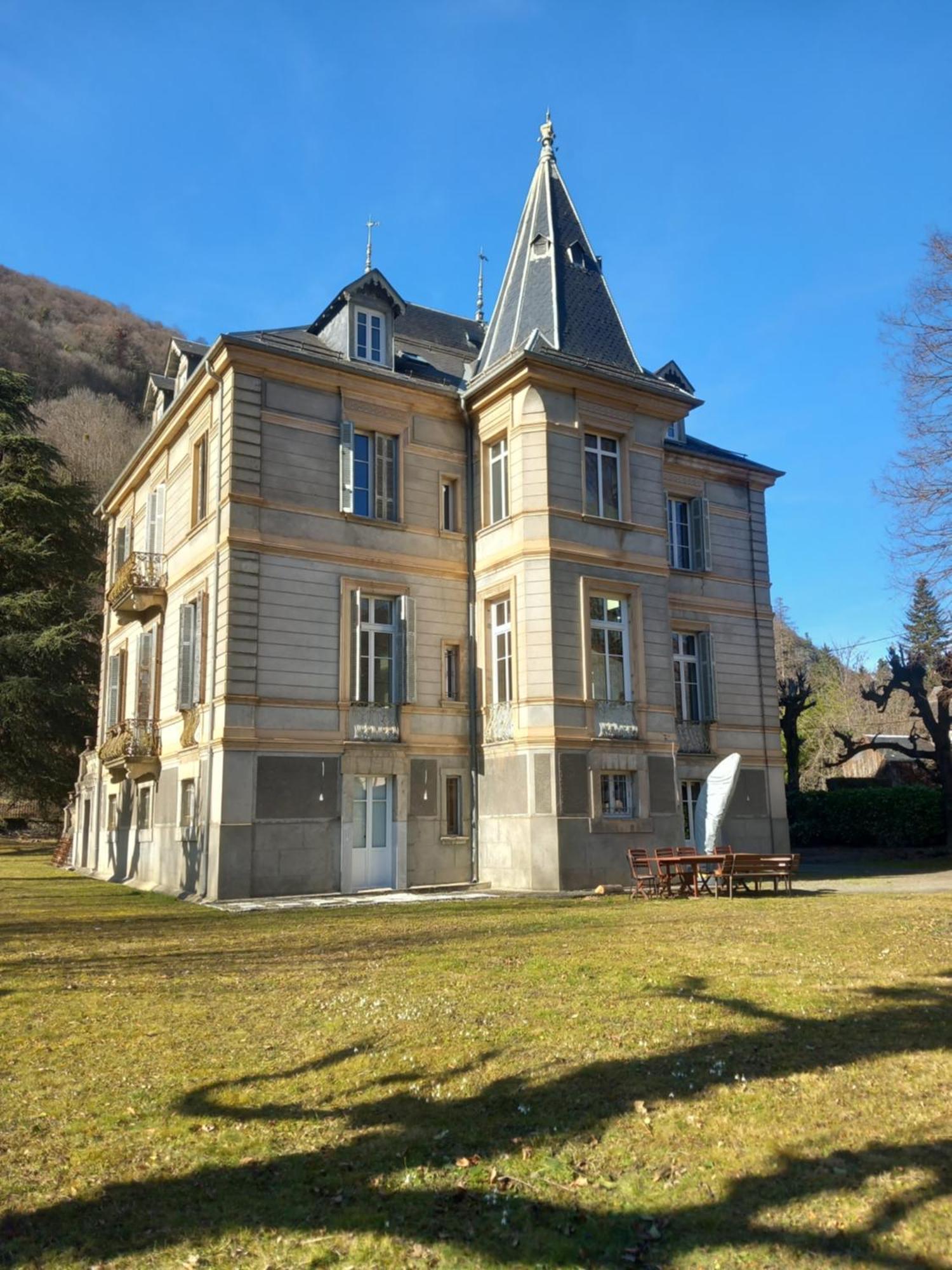 Villa Du Lys Bagneres-de-Luchon Exterior photo